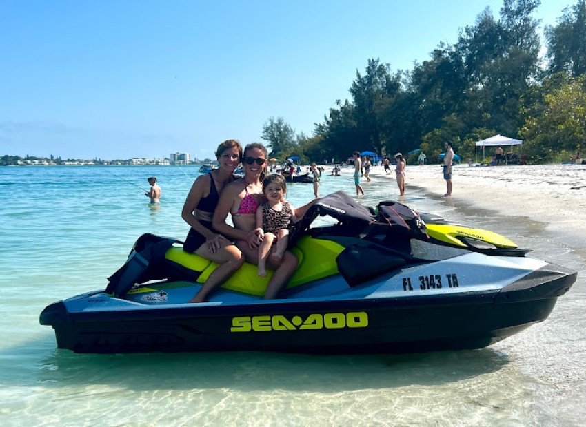 Why Jet Skiing in Sarasota Should Be on Your Bucket List